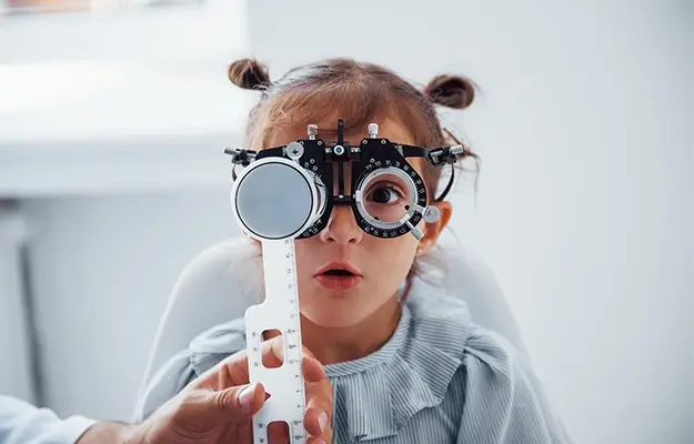 Các Vấn Đề Thị Lực Phổ Biến Ảnh Hưởng Đến Việc Học