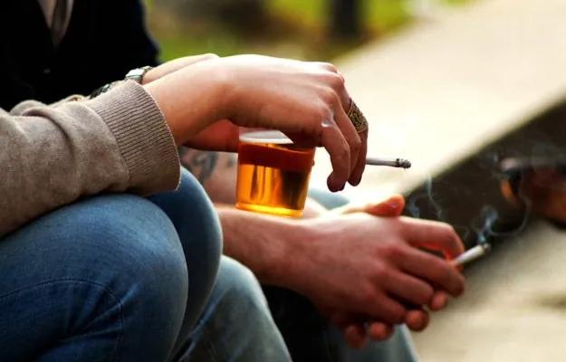drinking and smoking habit What Is Presbyopia_ body ss