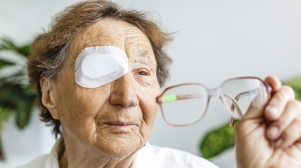 EEC-Elderly use eye shield covering after cataract surgery-as-What Is Cataract Surgery_ How Is it Done and What to Expect_-Feature
