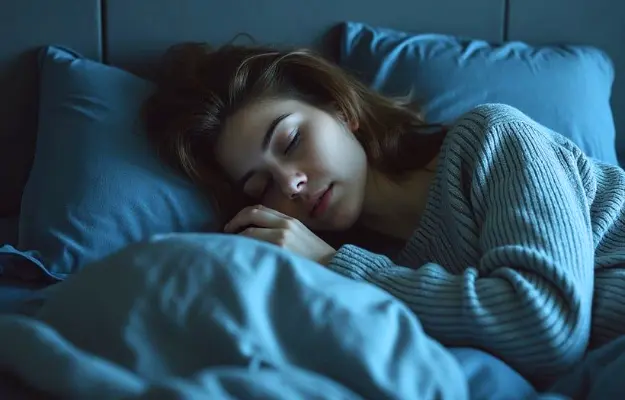 Sleep with Contact Lenses On